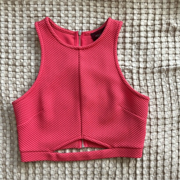 Pink Zip Razor Back Croptop - Picture 2 of 3